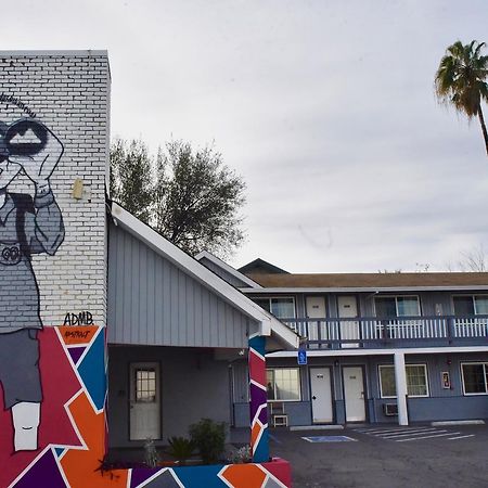 Travel Inn Redding Exterior photo