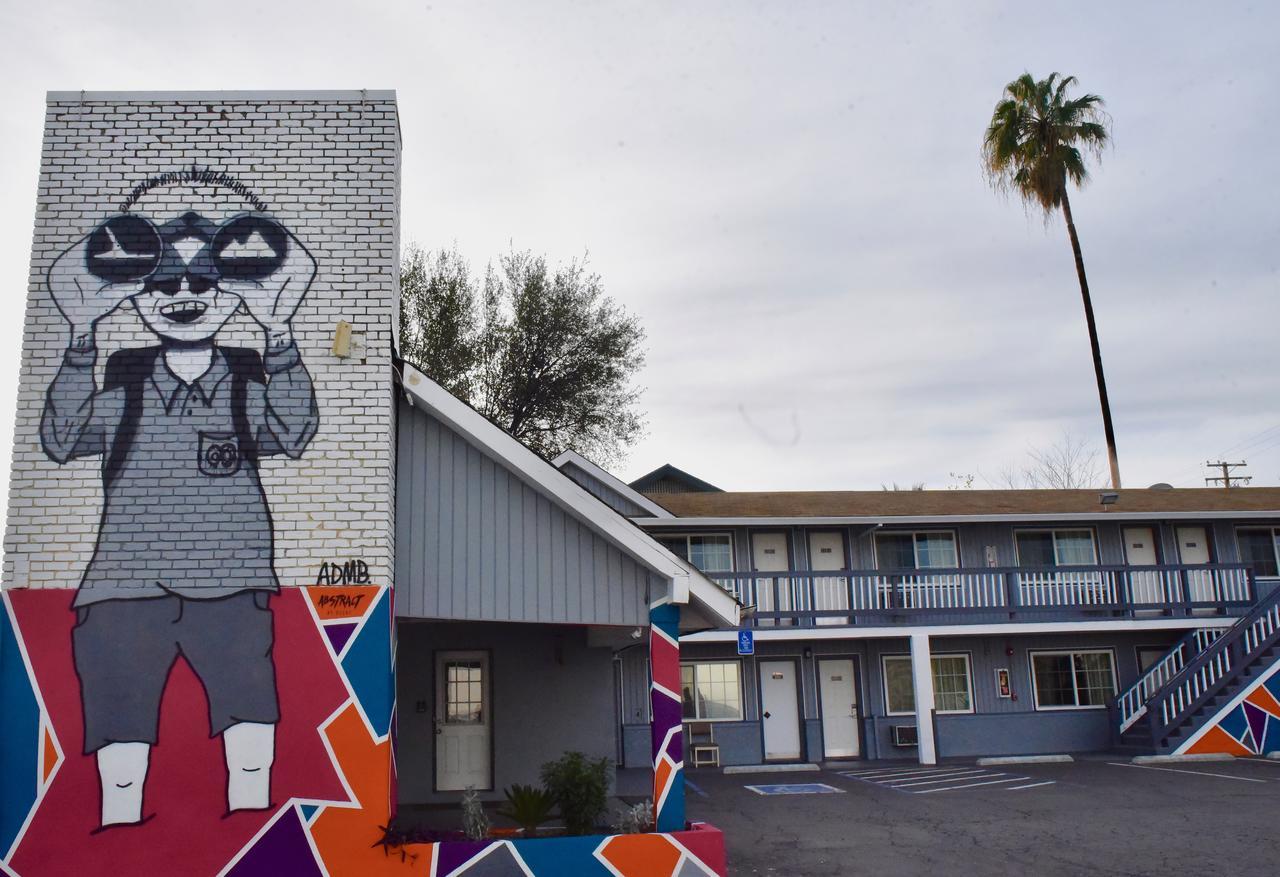 Travel Inn Redding Exterior photo