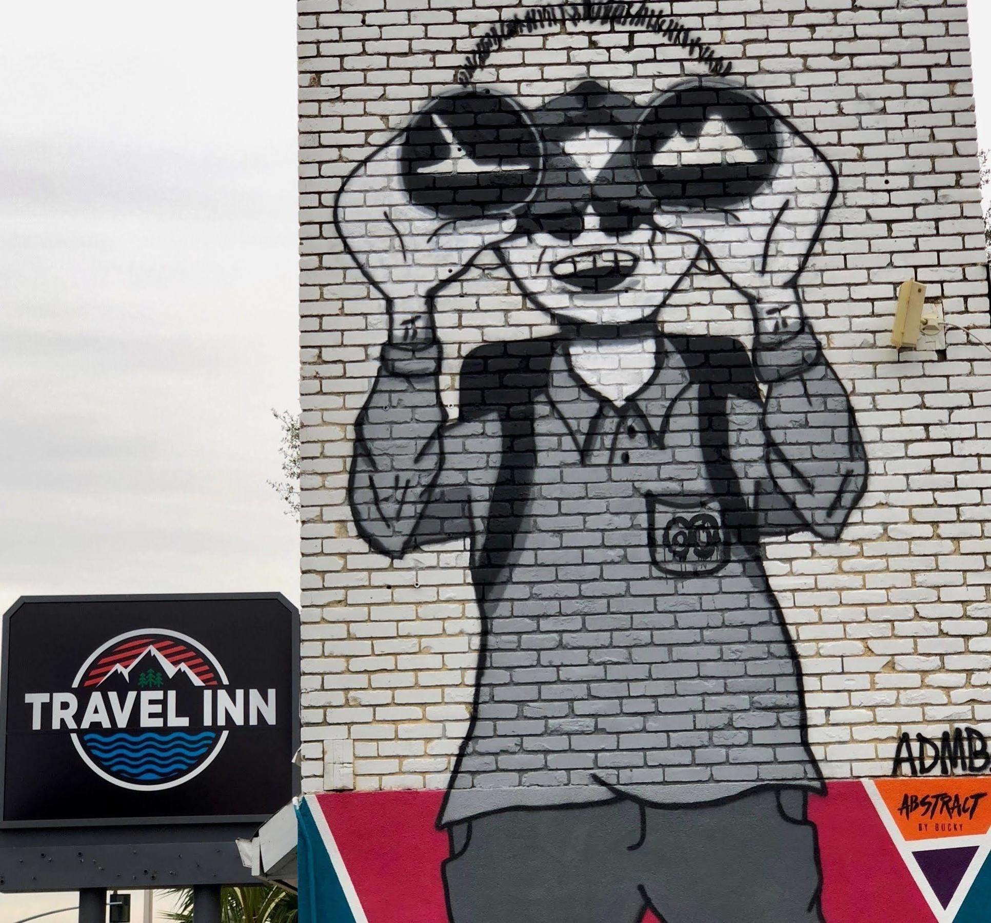 Travel Inn Redding Exterior photo