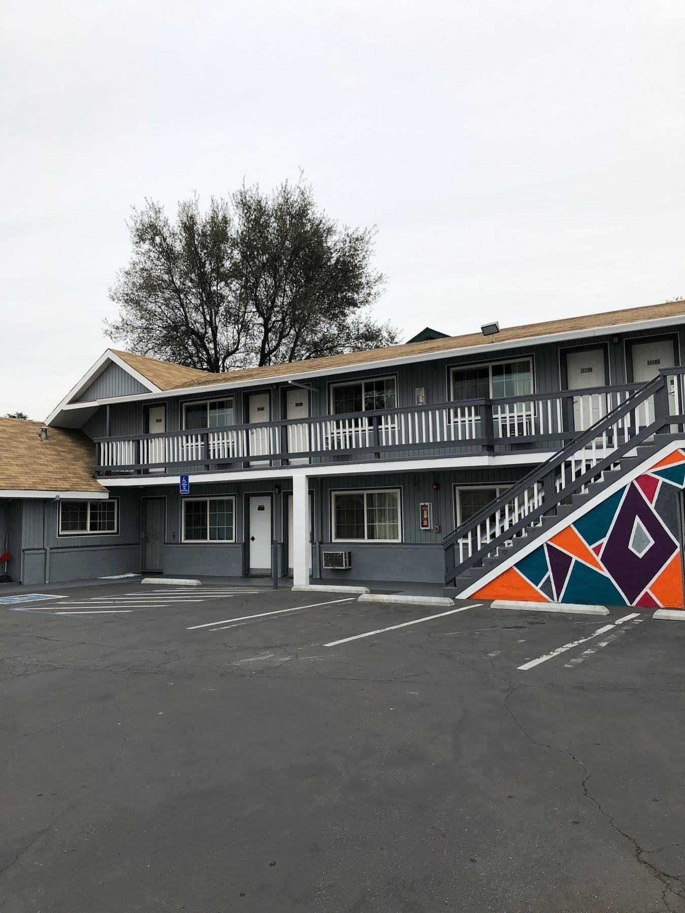 Travel Inn Redding Exterior photo