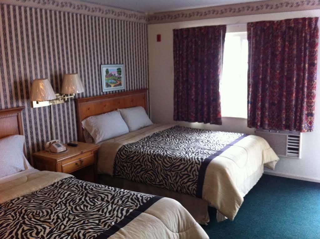 Travel Inn Redding Exterior photo